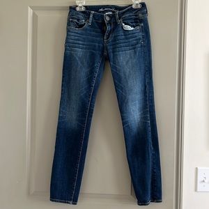 American Eagle Super Stretch Skinny Jeans. Size 4.